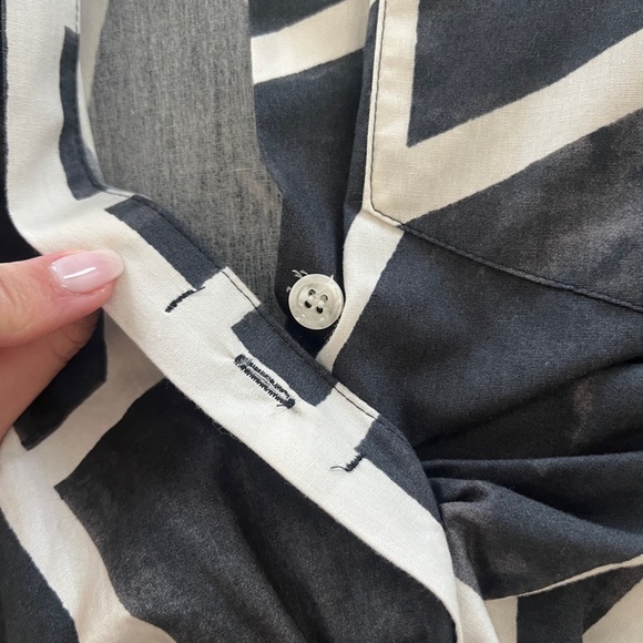 Zara Women’s Black and White Geometric Print Short Sleeve Crop Top Blouse Size S - Picture 6 of 10